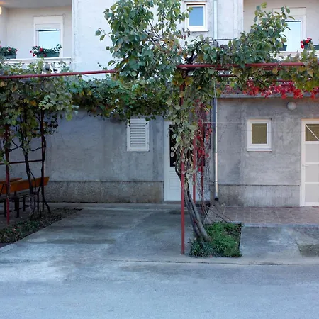 With Parking Space Biograd Na Moru, Biograd - 859 Апартаменты Биоград-на-Мору