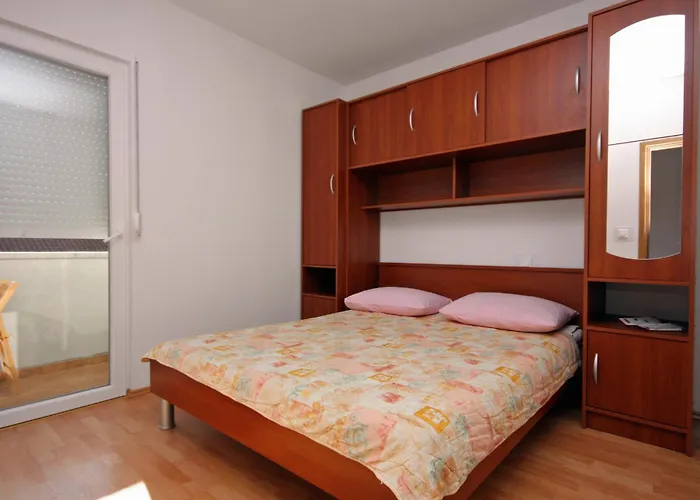 With Parking Space Biograd Na Moru, Biograd - 859 Апартаменты Биоград-на-Мору