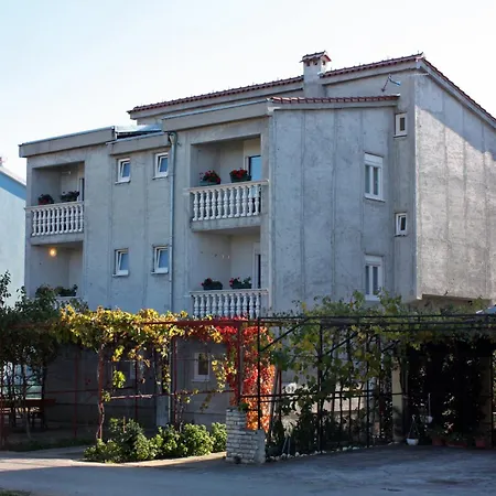 公寓 With Parking Space Biograd Na Moru, Biograd - 859 比奥格勒·纳·莫鲁